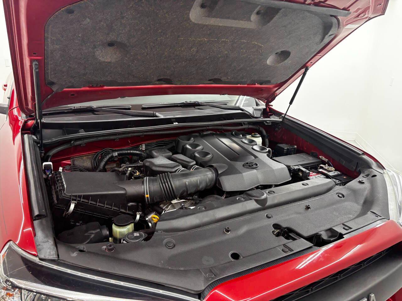 Toyota 4Runner SR5 2WD 2020