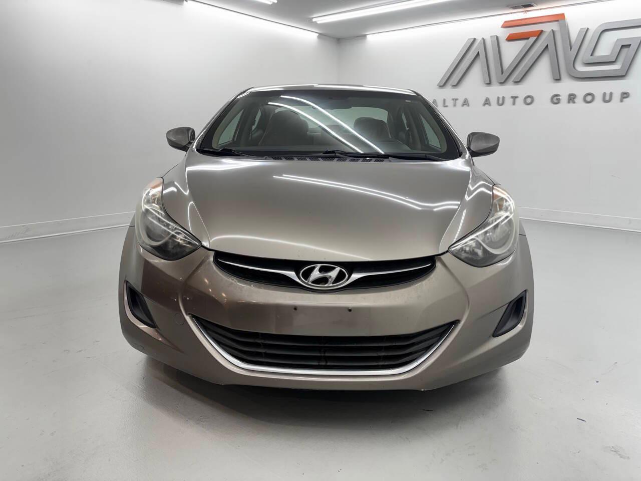 Hyundai Elantra Limited 2011