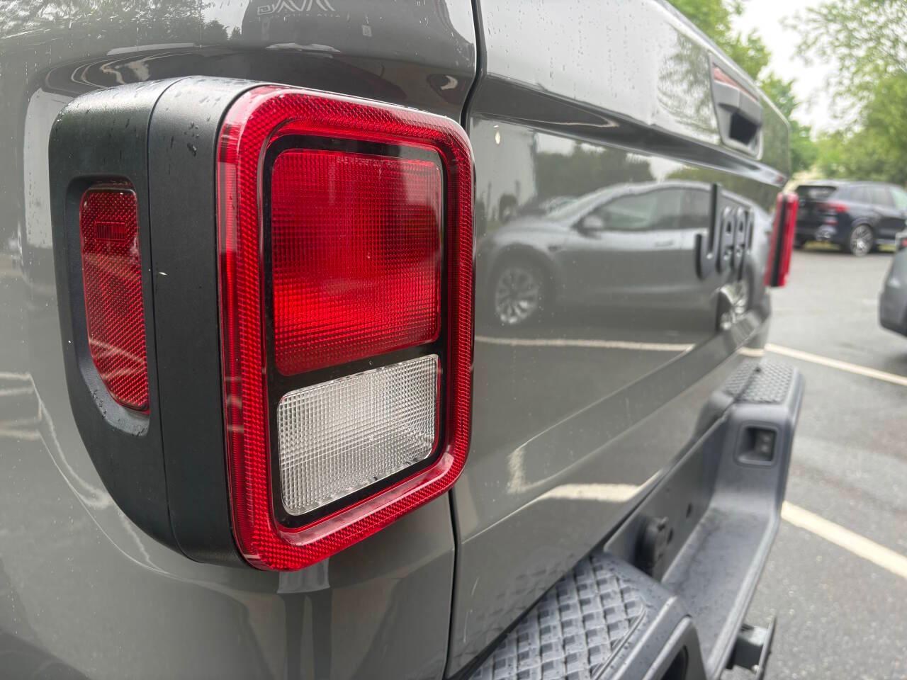 Jeep Gladiator Sport 2021