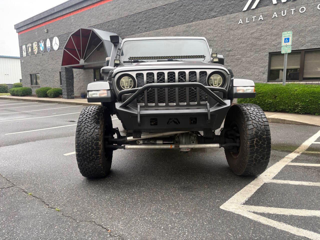 Jeep Gladiator Sport 2021