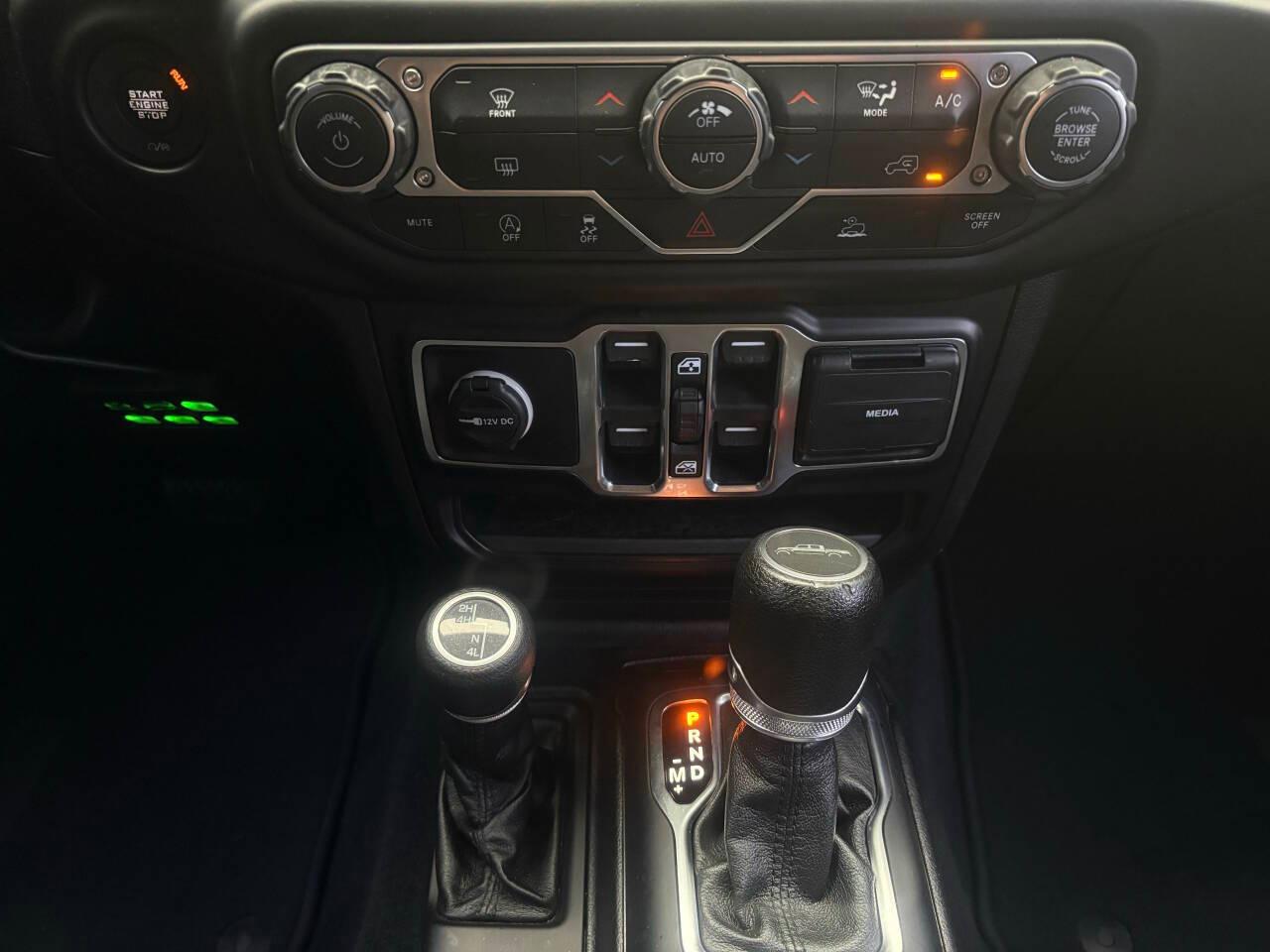 Jeep Gladiator Sport 2021