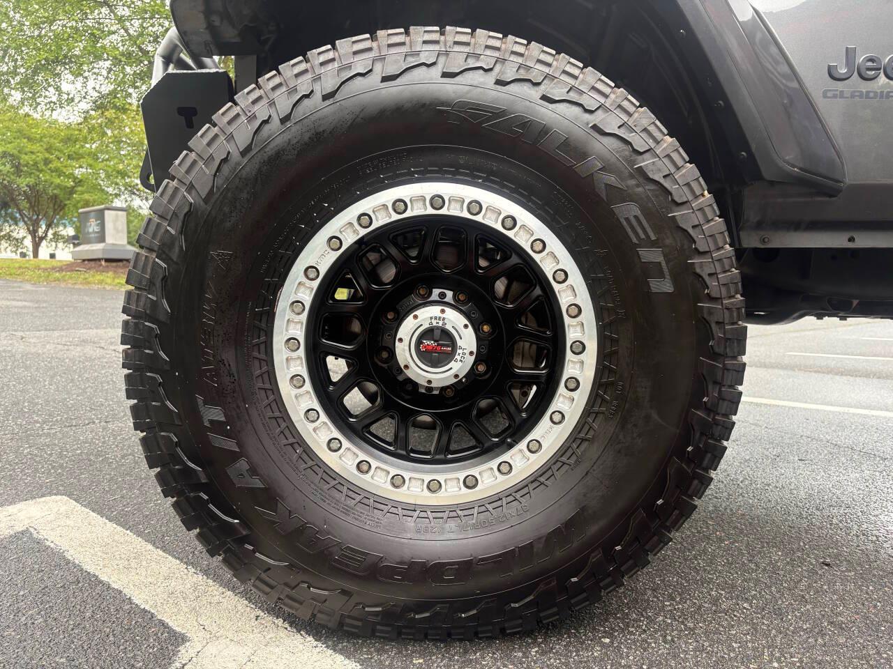 Jeep Gladiator Sport 2021