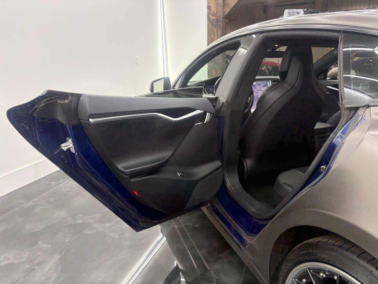 Tesla Model S 60 2017