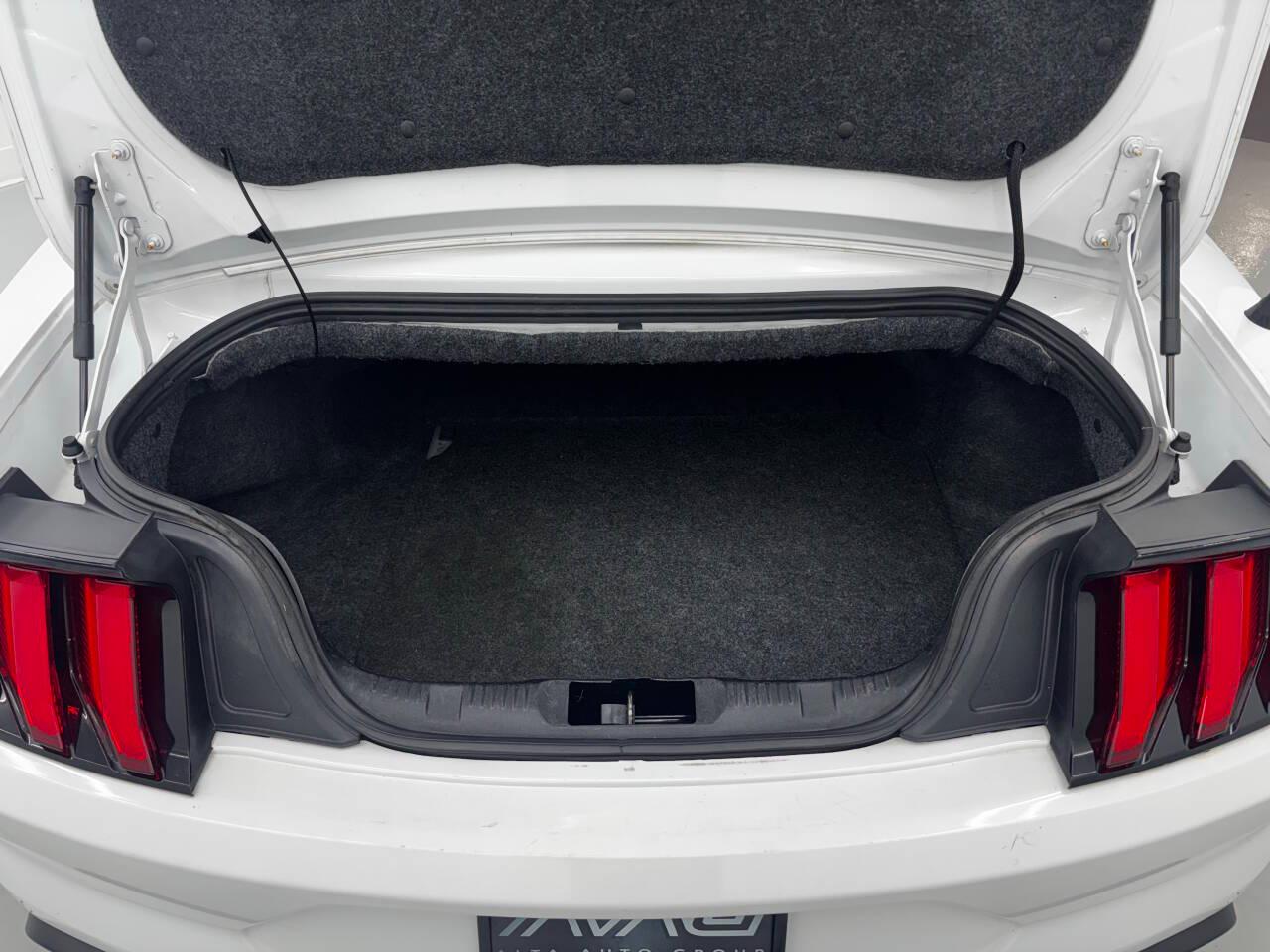 Ford Mustang EcoBoost Premium Convertible 2020