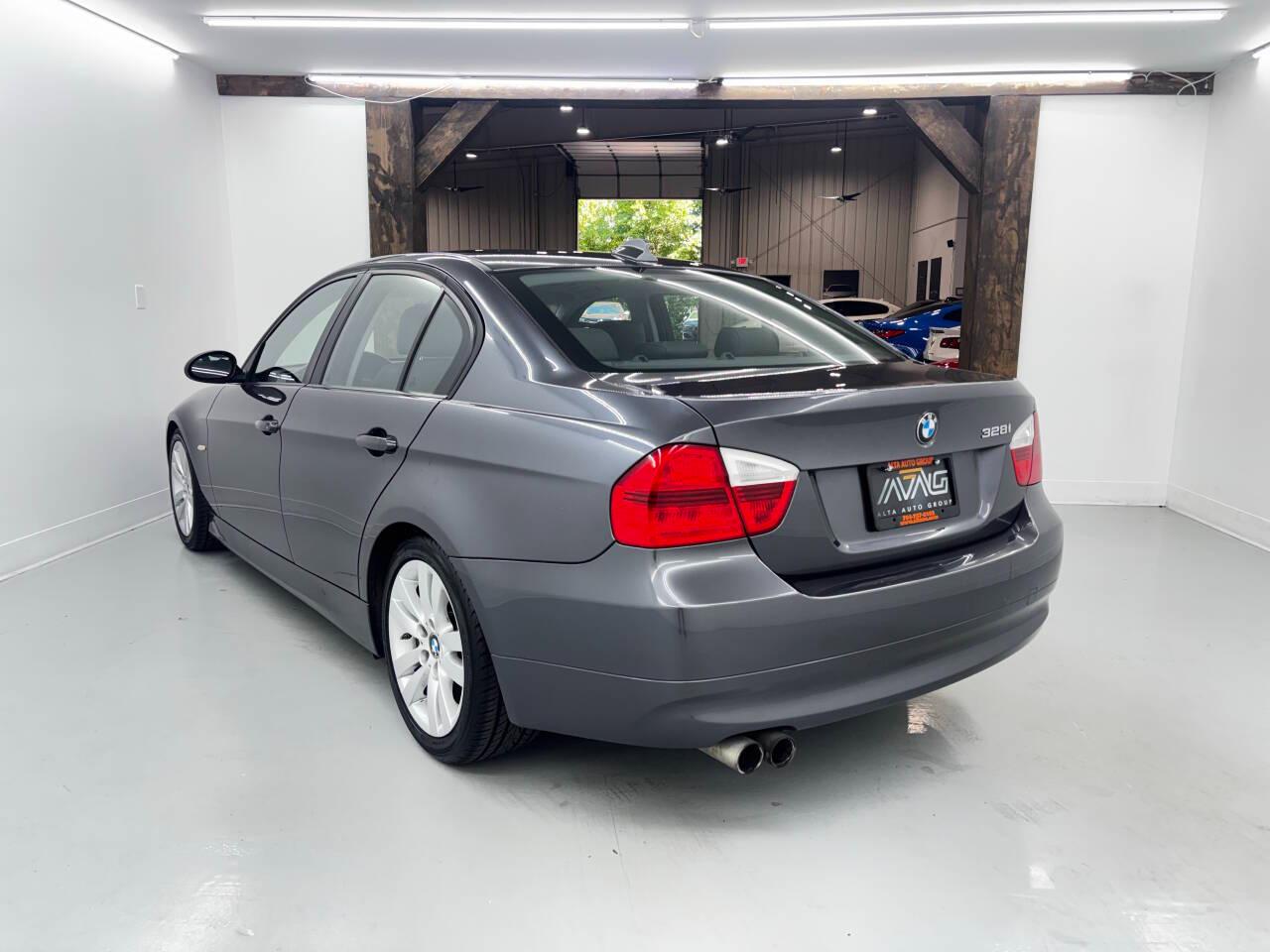 BMW 3-Series 328i 2008