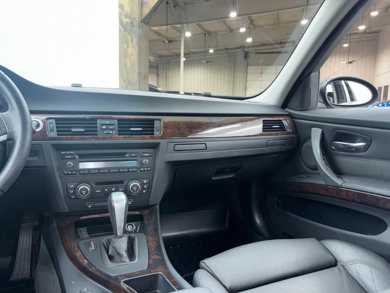 BMW 3-Series 328i 2008