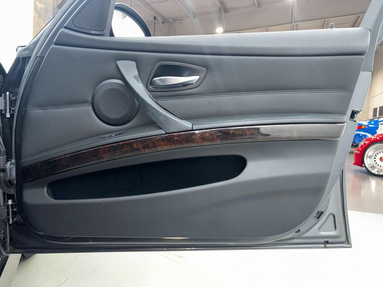 BMW 3-Series 328i 2008