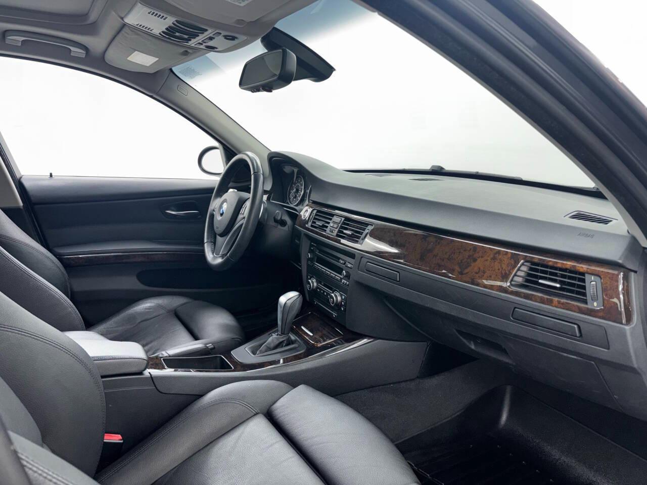 BMW 3-Series 328i 2008