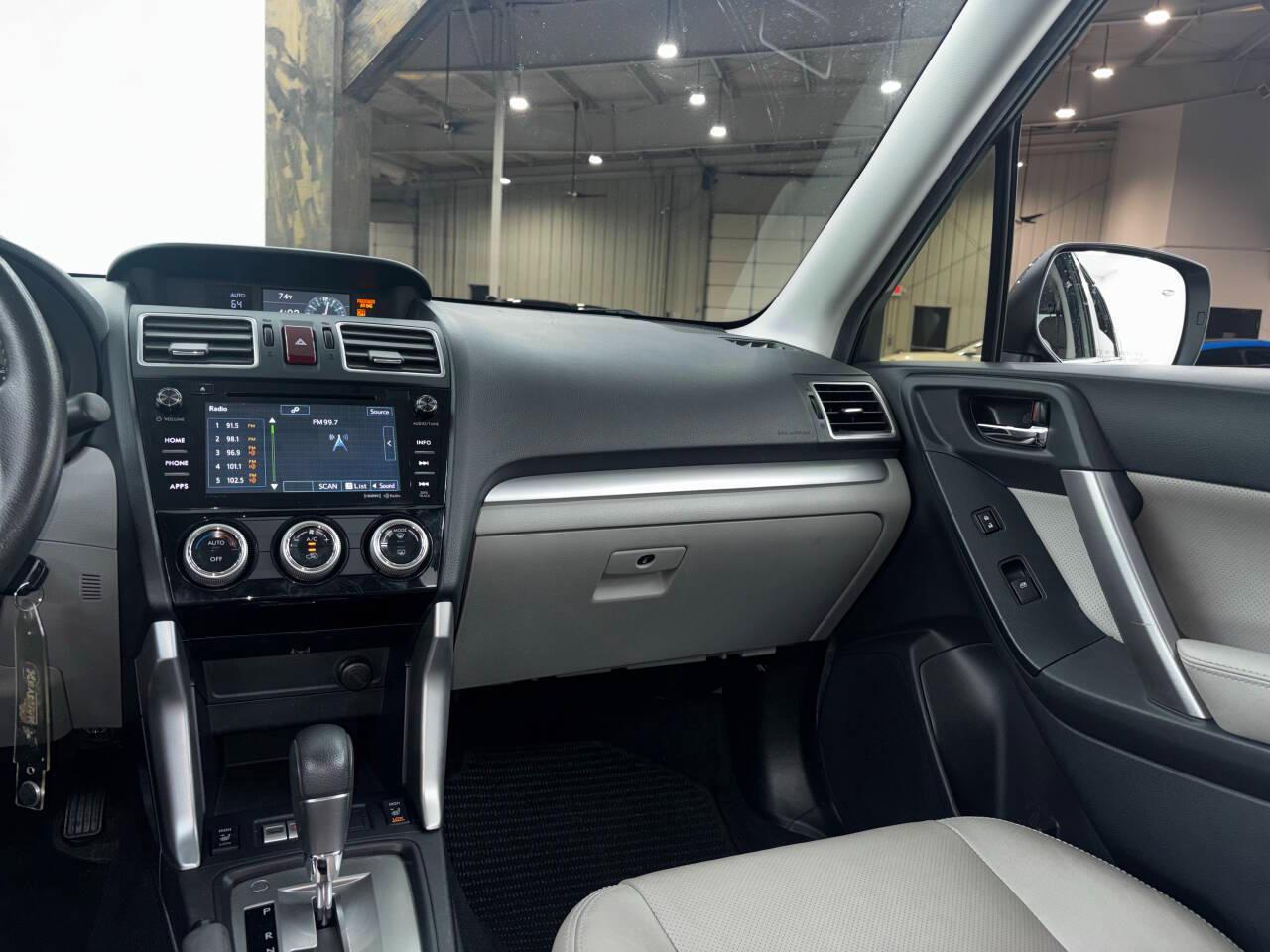 Subaru Forester 2.5i Limited 2016