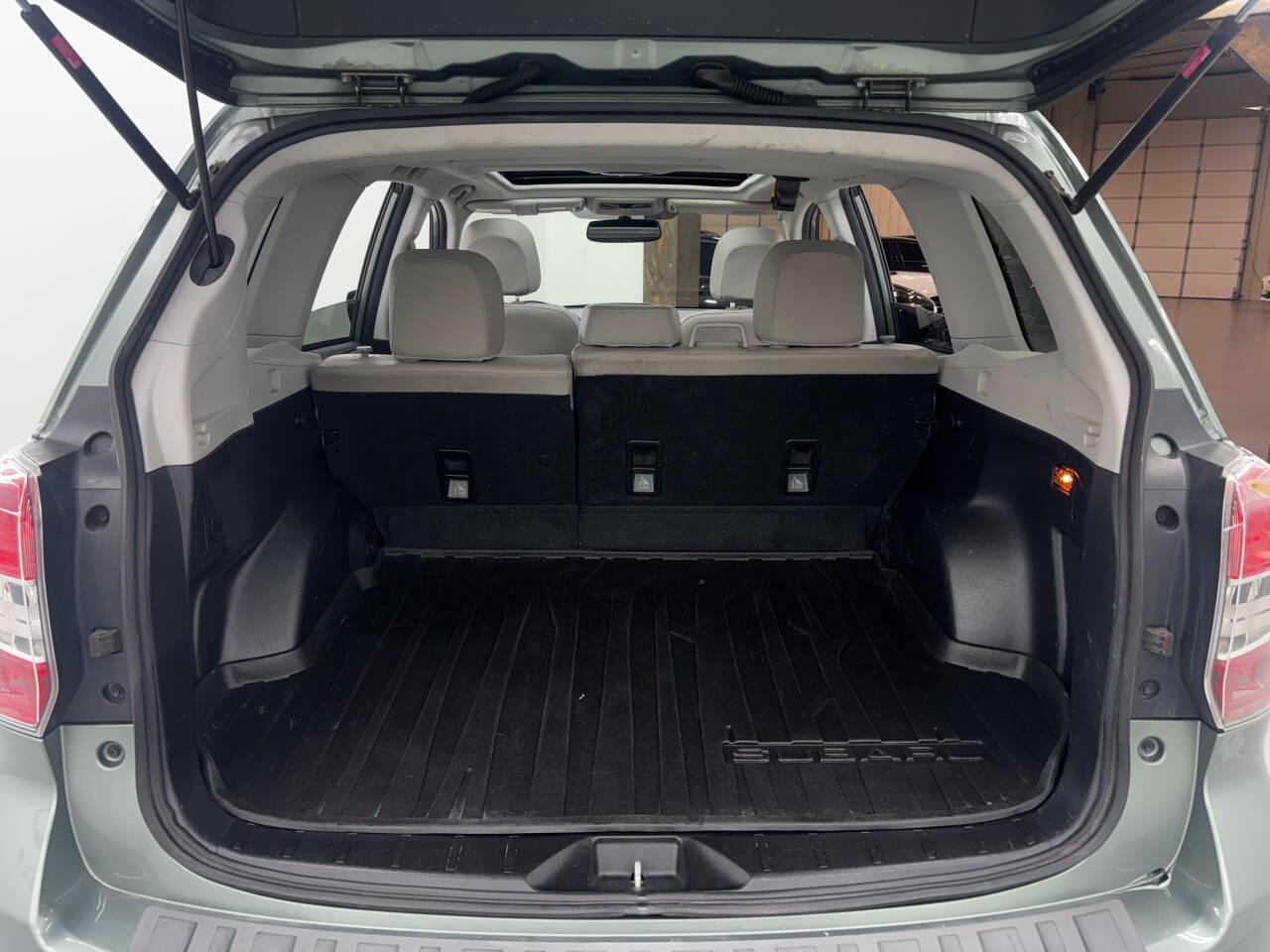 Subaru Forester 2.5i Limited 2016