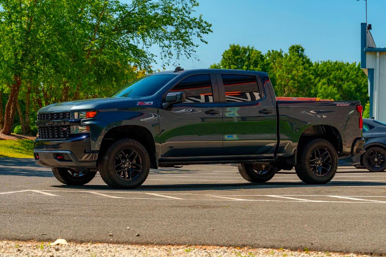 Chevrolet Silverado 1500 Custom Trail Boss Crew Cab Short Box 4WD 2020