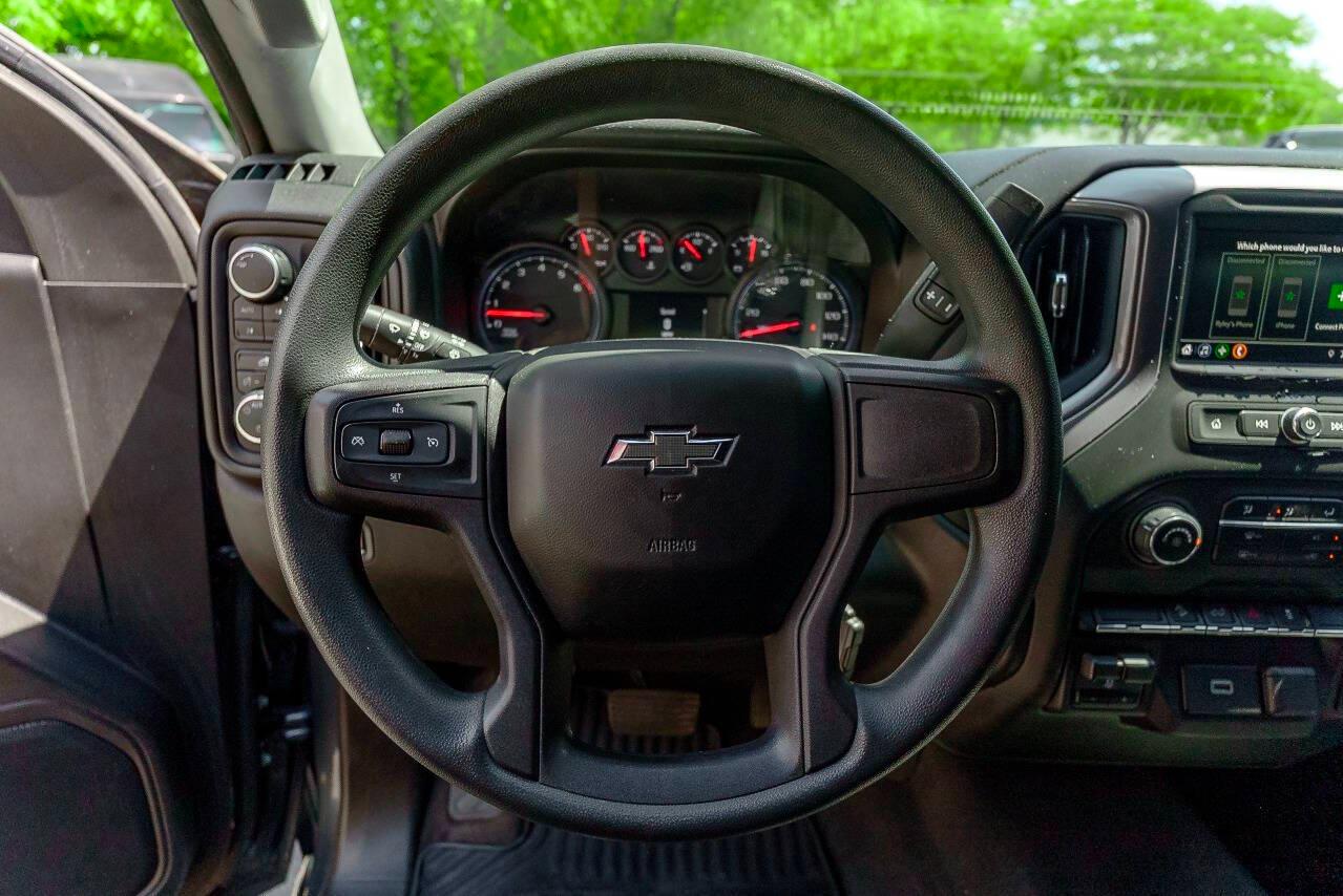 Chevrolet Silverado 1500 Custom Trail Boss Crew Cab Short Box 4WD 2020