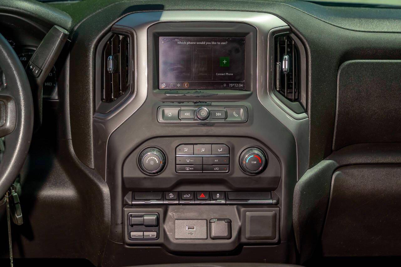 Chevrolet Silverado 1500 Custom Trail Boss Crew Cab Short Box 4WD 2020