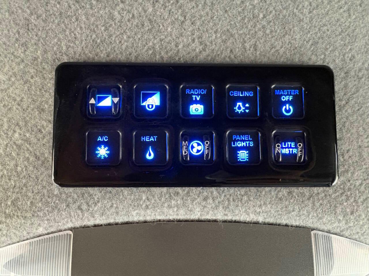 Mercedes-Benz Sprinter 2500 170-in. WB 2016