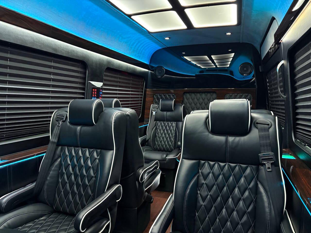 Mercedes-Benz Sprinter 2500 170-in. WB 2016
