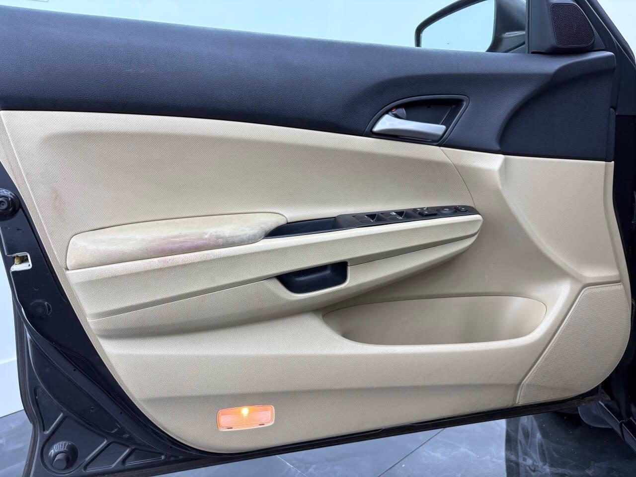 Honda Accord SE Sedan AT 2012