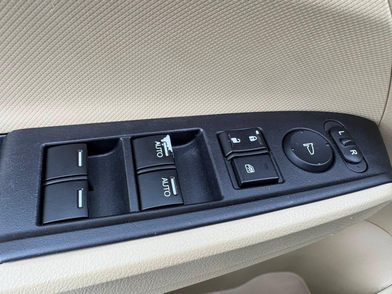 Honda Accord SE Sedan AT 2012