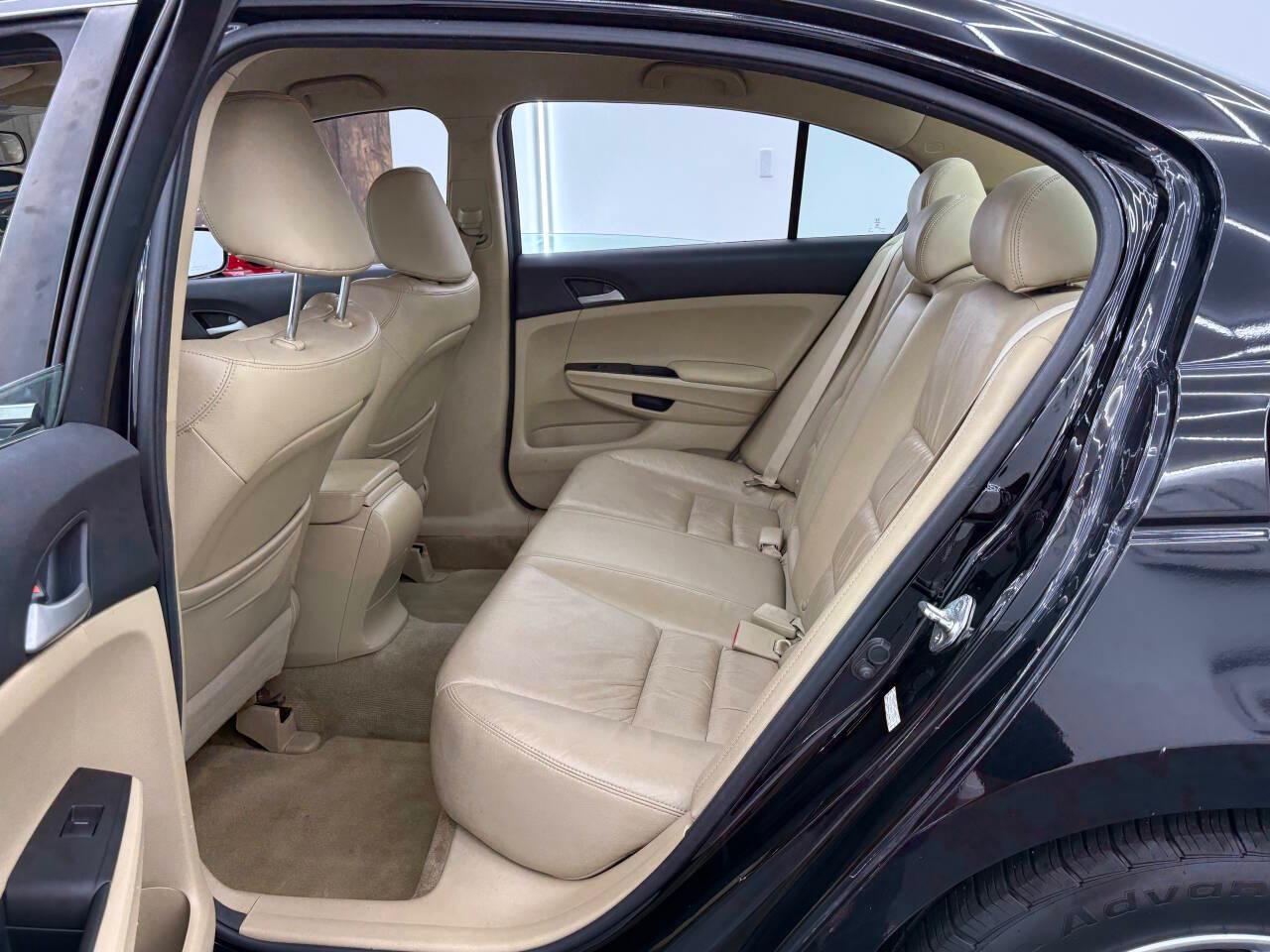 Honda Accord SE Sedan AT 2012