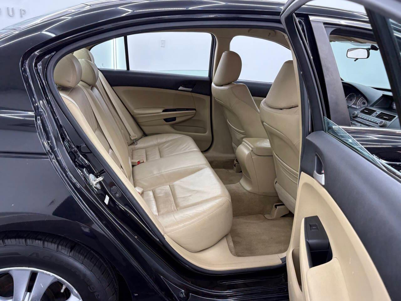 Honda Accord SE Sedan AT 2012