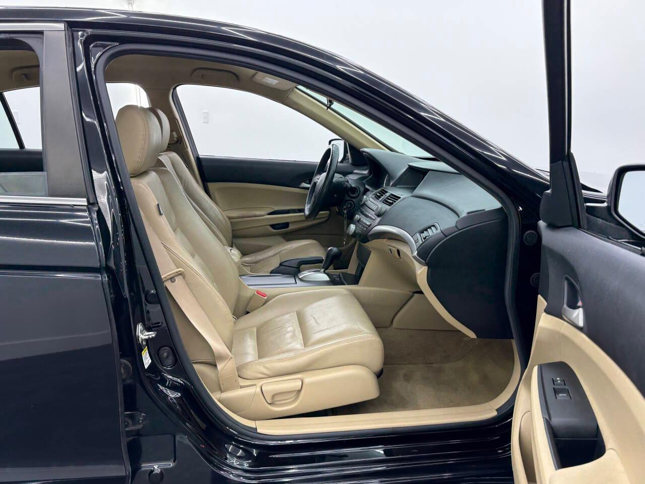 Honda Accord SE Sedan AT 2012