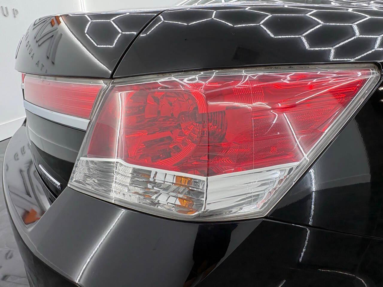 Honda Accord SE Sedan AT 2012