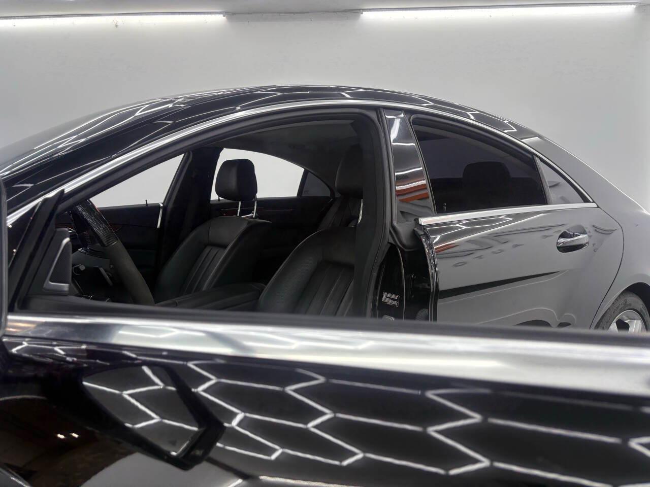 Mercedes-Benz CLS-Class CLS550 2012