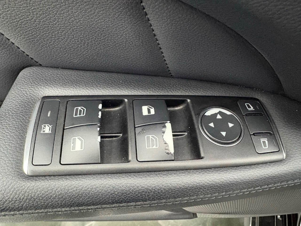 Mercedes-Benz CLS-Class CLS550 2012