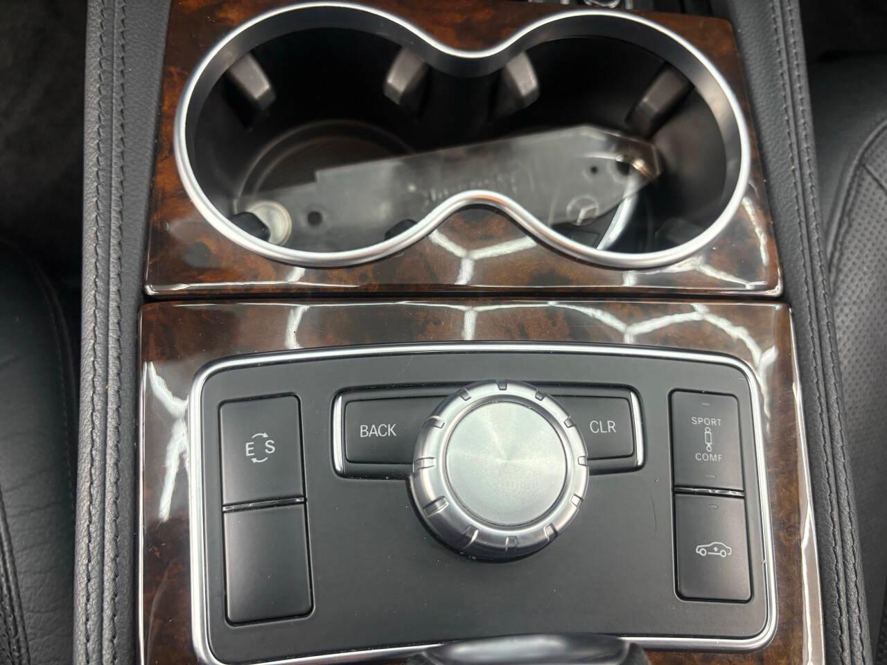 Mercedes-Benz CLS-Class CLS550 2012