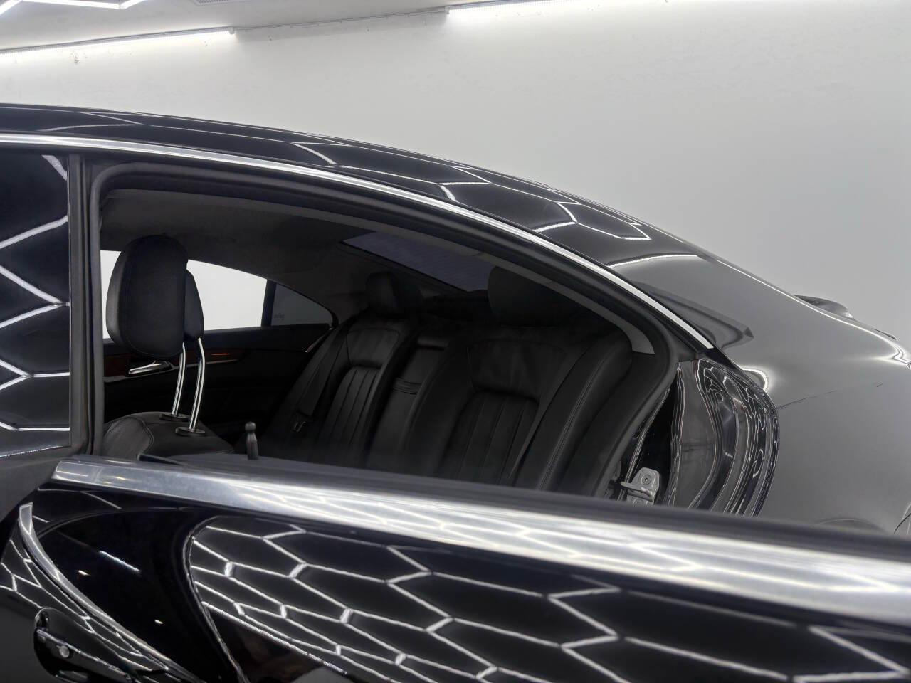 Mercedes-Benz CLS-Class CLS550 2012