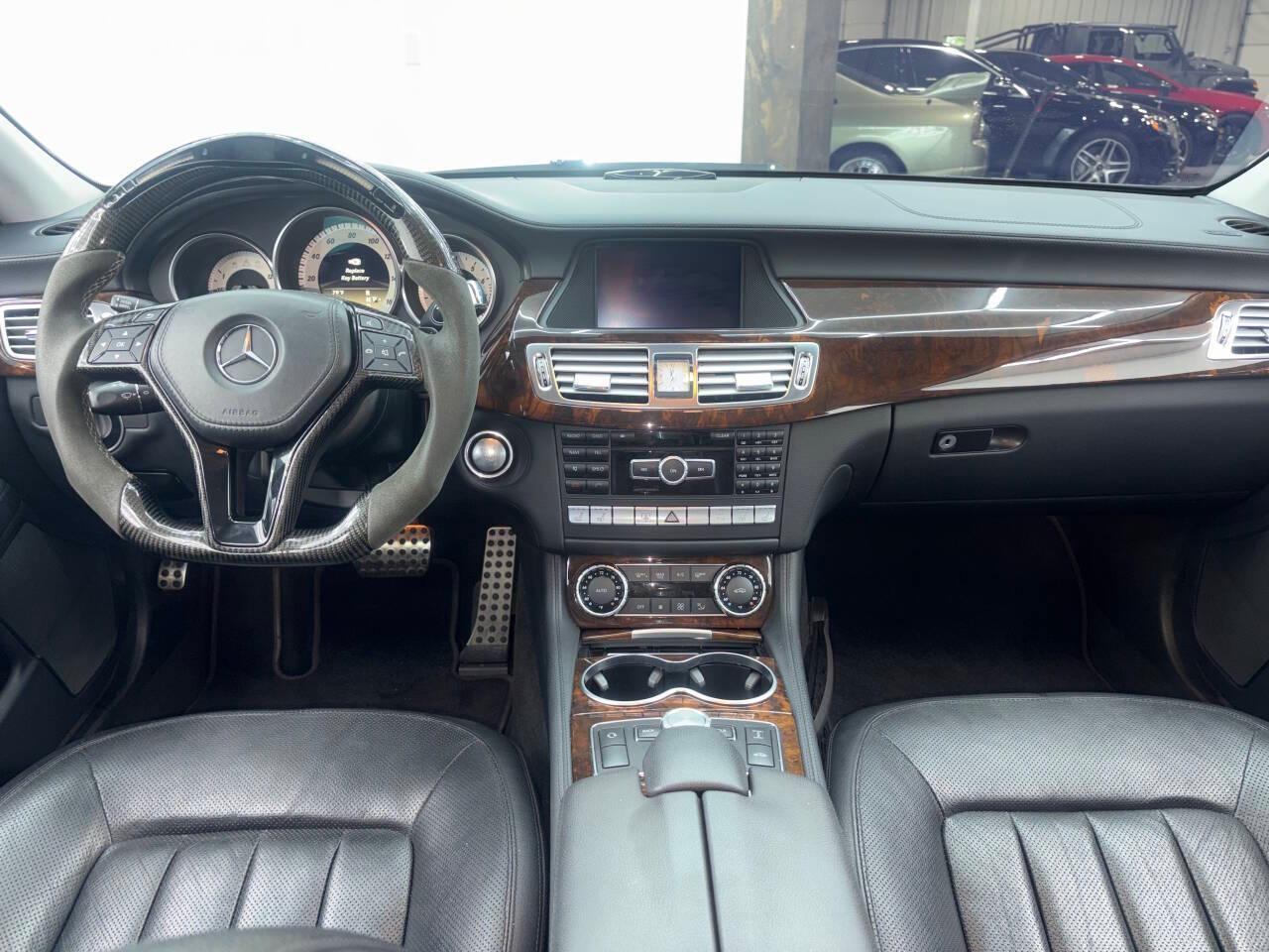 Mercedes-Benz CLS-Class CLS550 2012