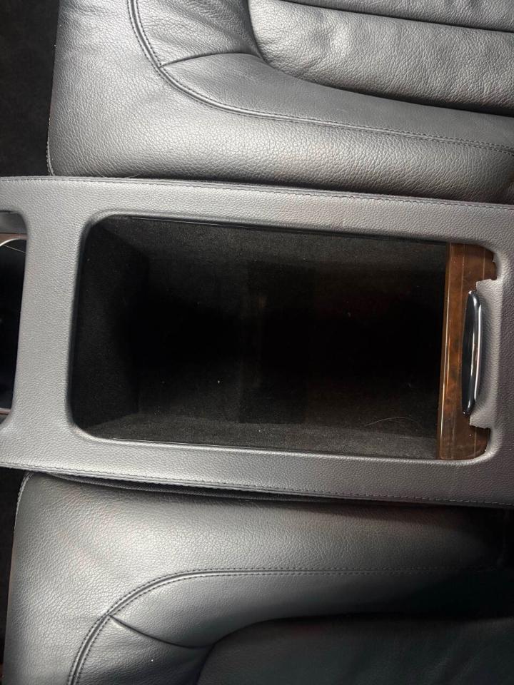 Mercedes-Benz CLS-Class CLS550 2012