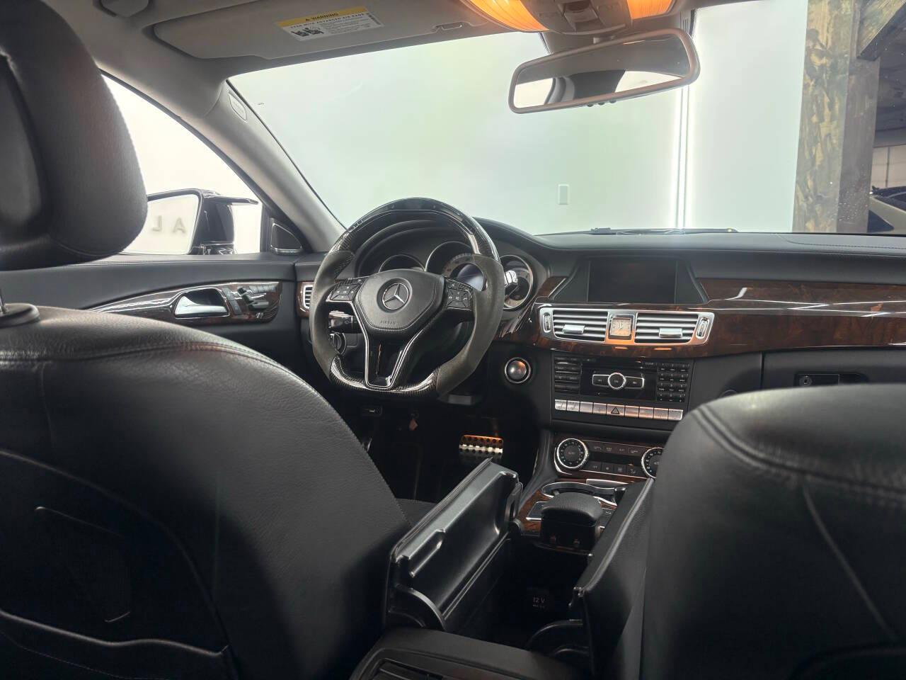 Mercedes-Benz CLS-Class CLS550 2012