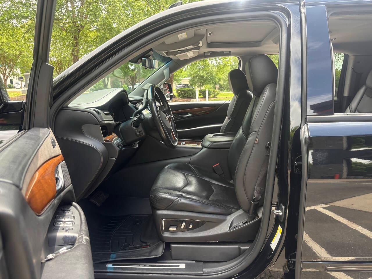 Cadillac Escalade ESV Premium Luxury 4WD 2020