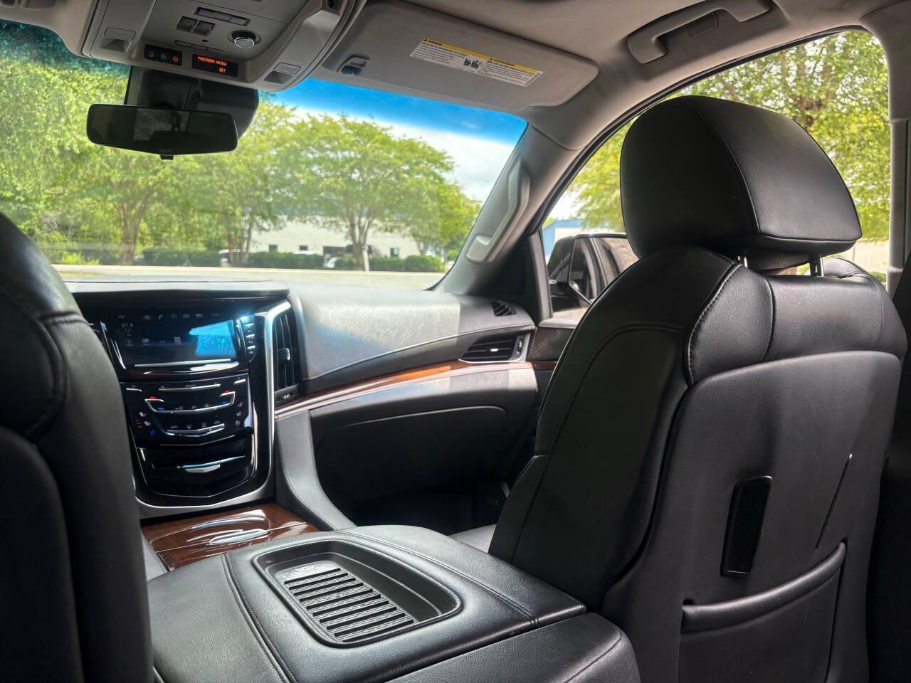 Cadillac Escalade ESV Premium Luxury 4WD 2020