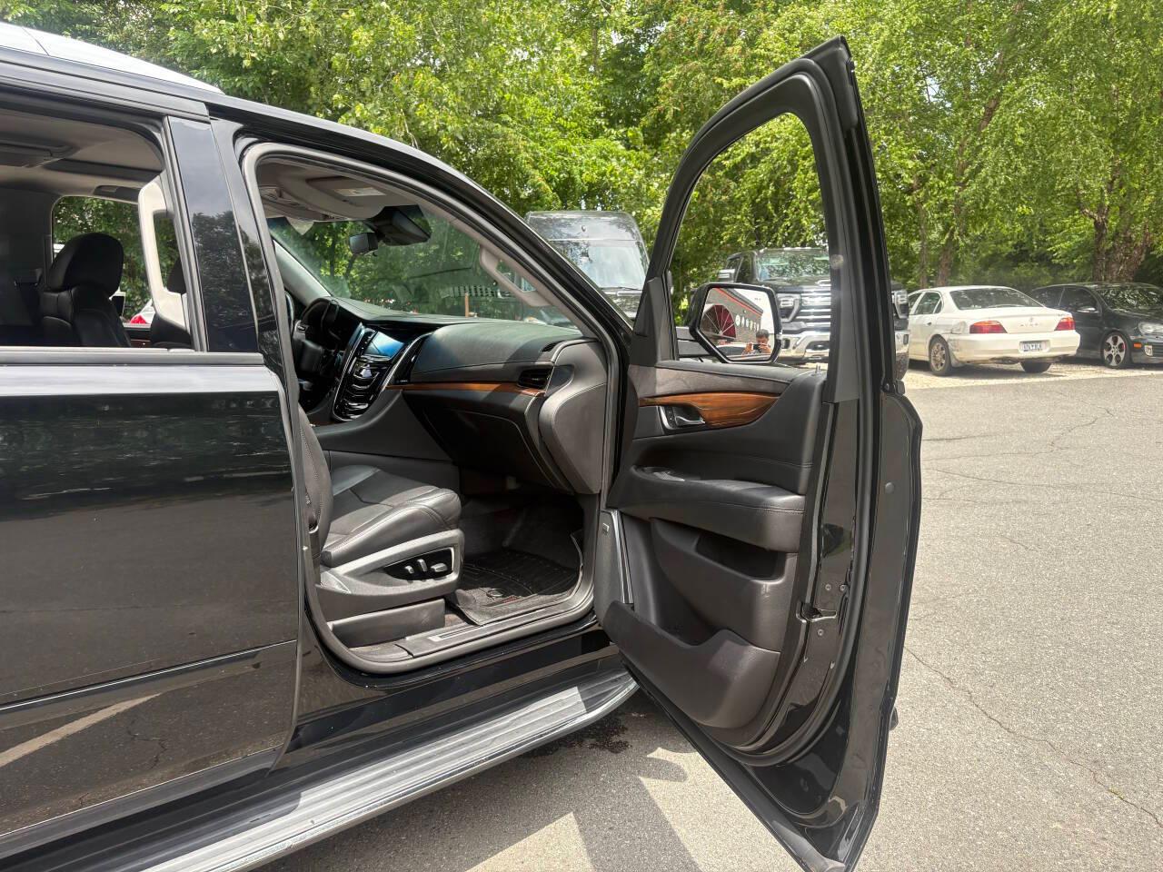 Cadillac Escalade ESV Premium Luxury 4WD 2020