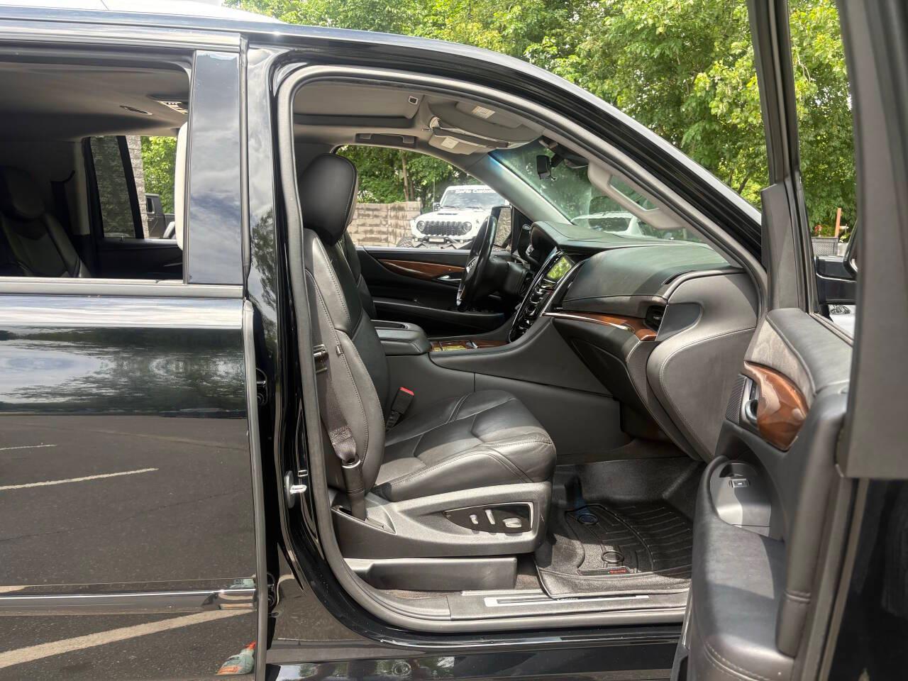 Cadillac Escalade ESV Premium Luxury 4WD 2020