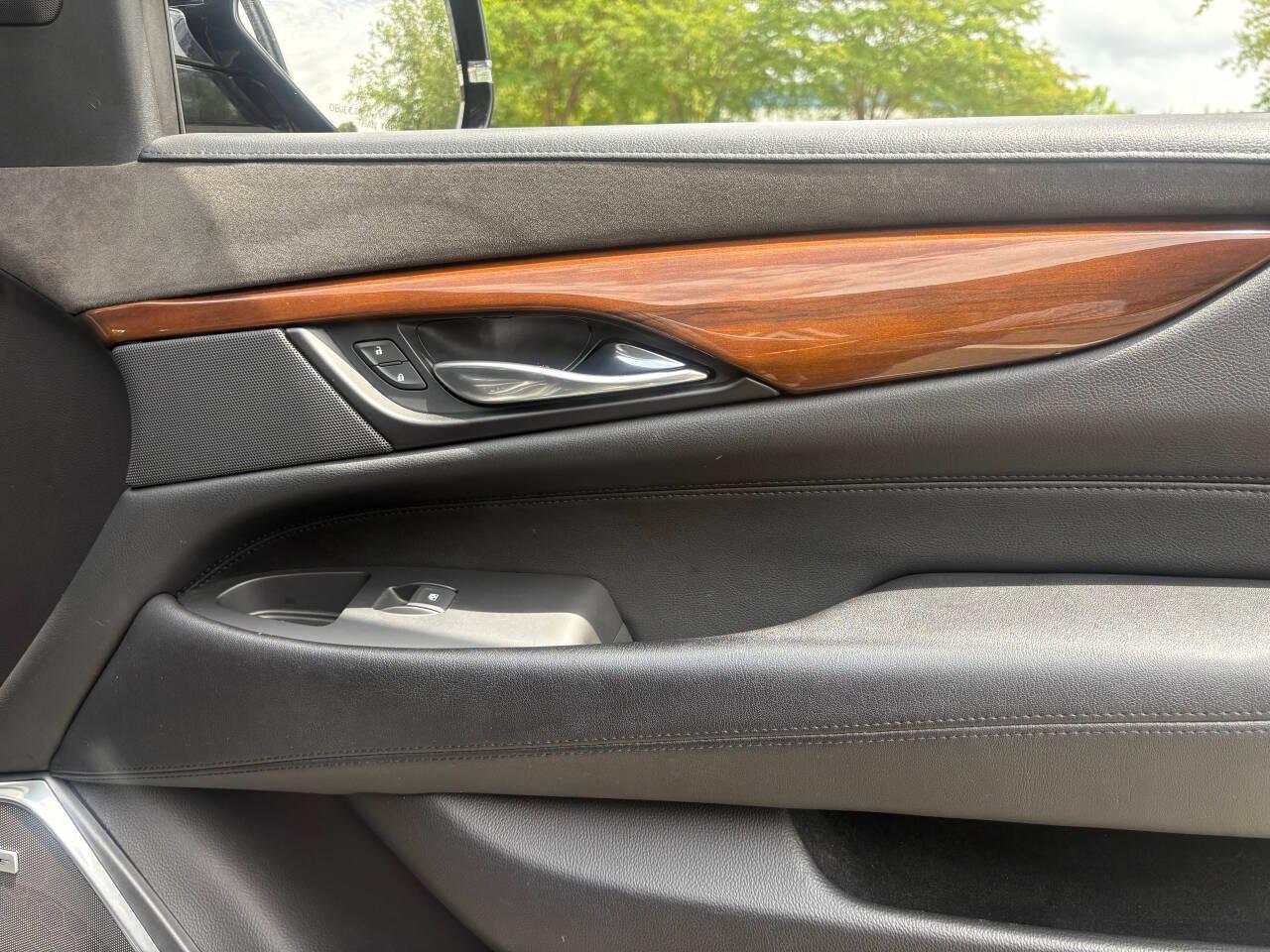 Cadillac Escalade ESV Premium Luxury 4WD 2020