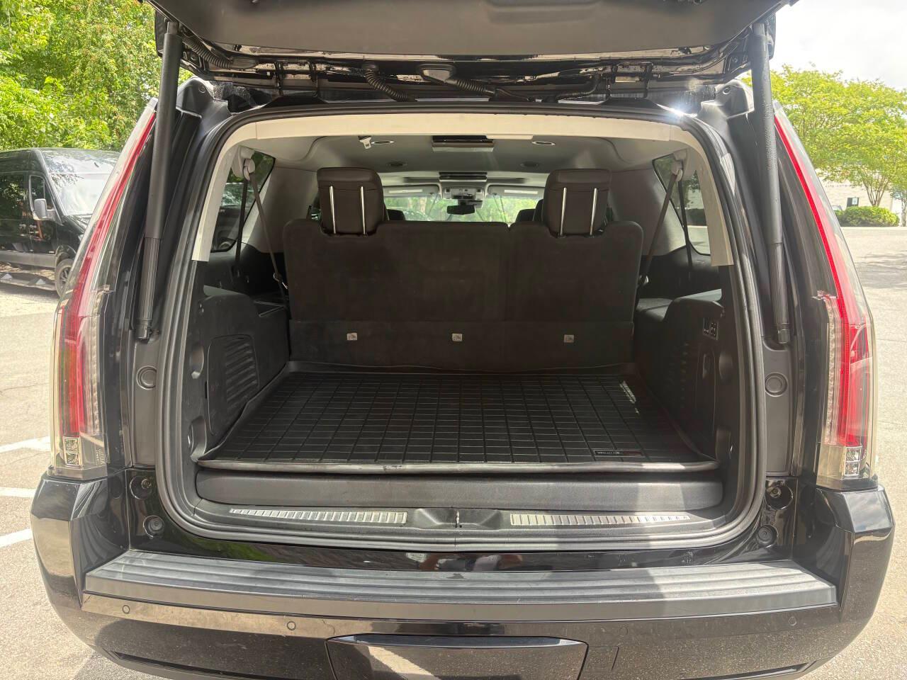 Cadillac Escalade ESV Premium Luxury 4WD 2020