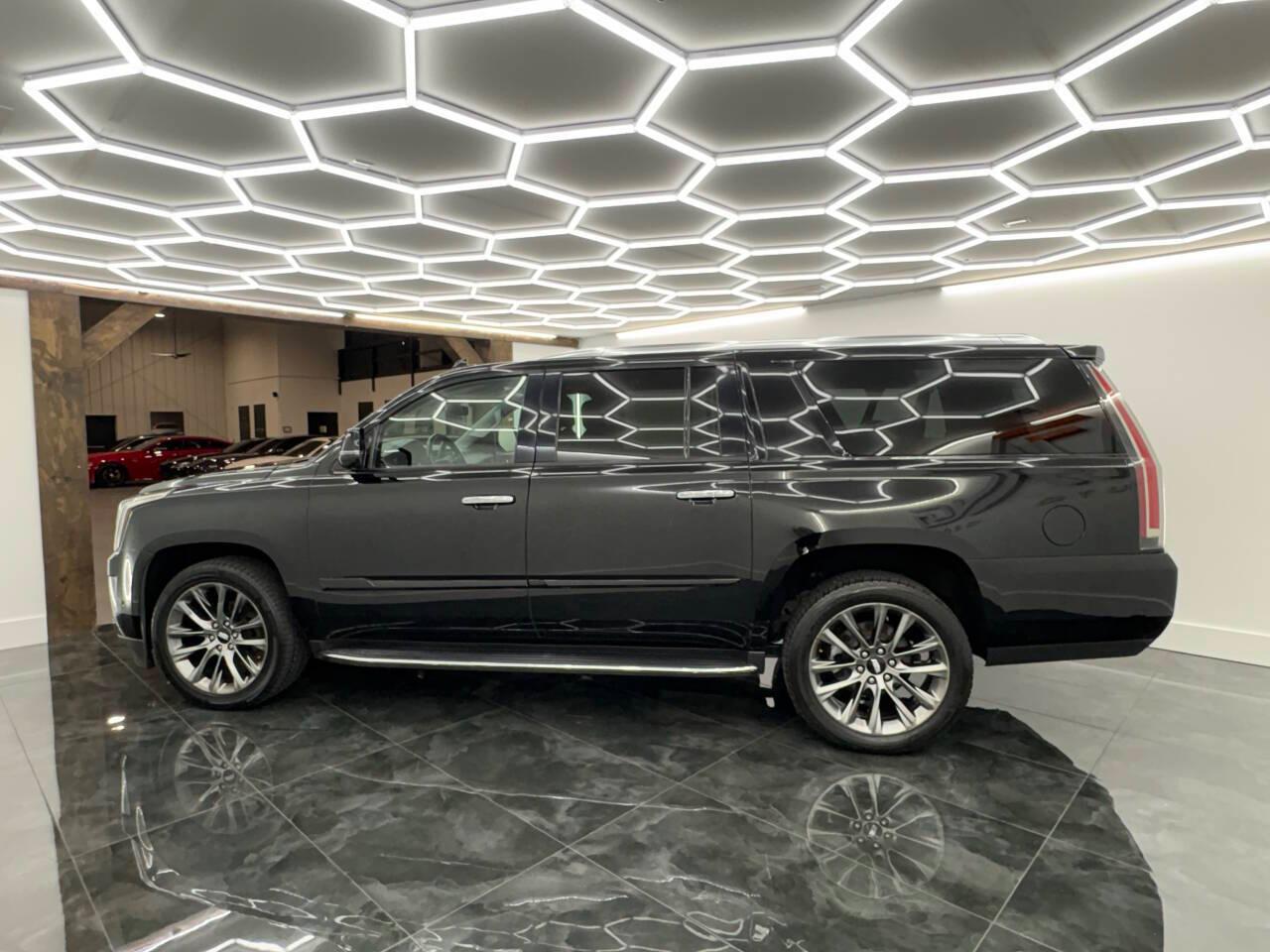 Cadillac Escalade ESV Premium Luxury 4WD 2020
