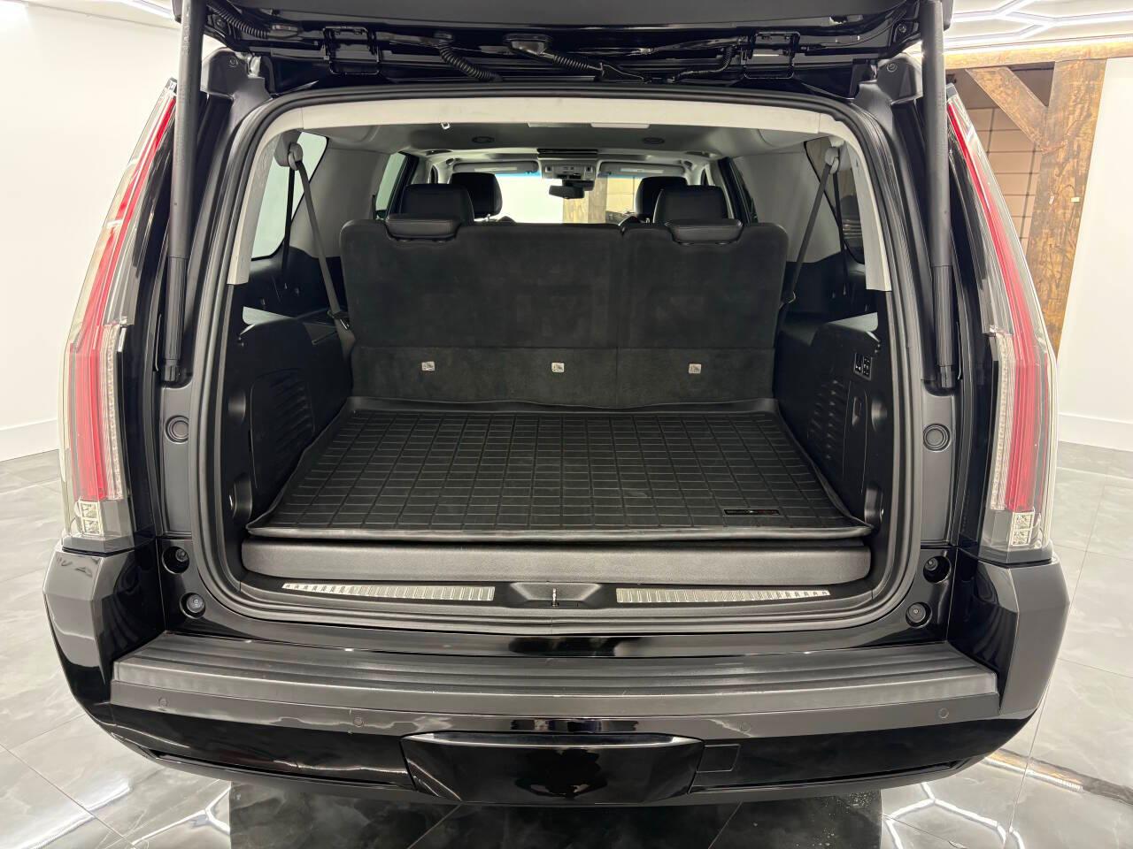 Cadillac Escalade ESV Premium Luxury 4WD 2020