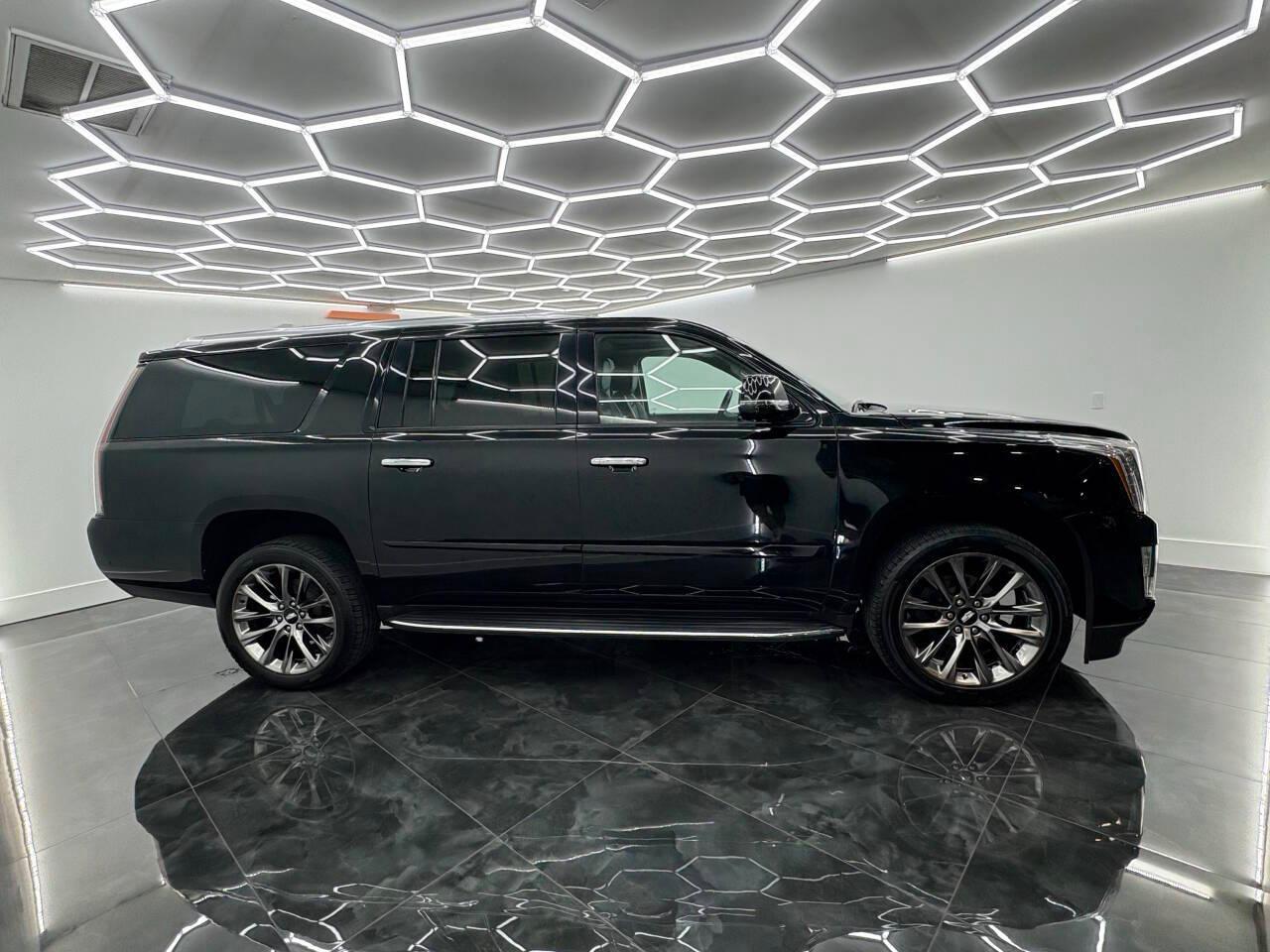 Cadillac Escalade ESV Premium Luxury 4WD 2020