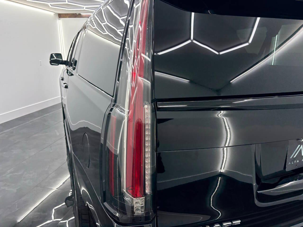 Cadillac Escalade ESV Premium Luxury 4WD 2020