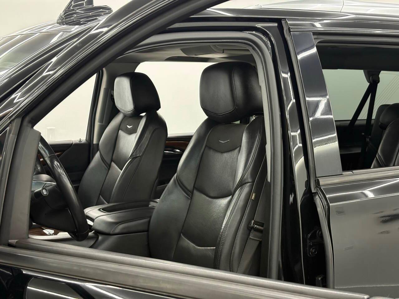 Cadillac Escalade ESV Premium Luxury 4WD 2020