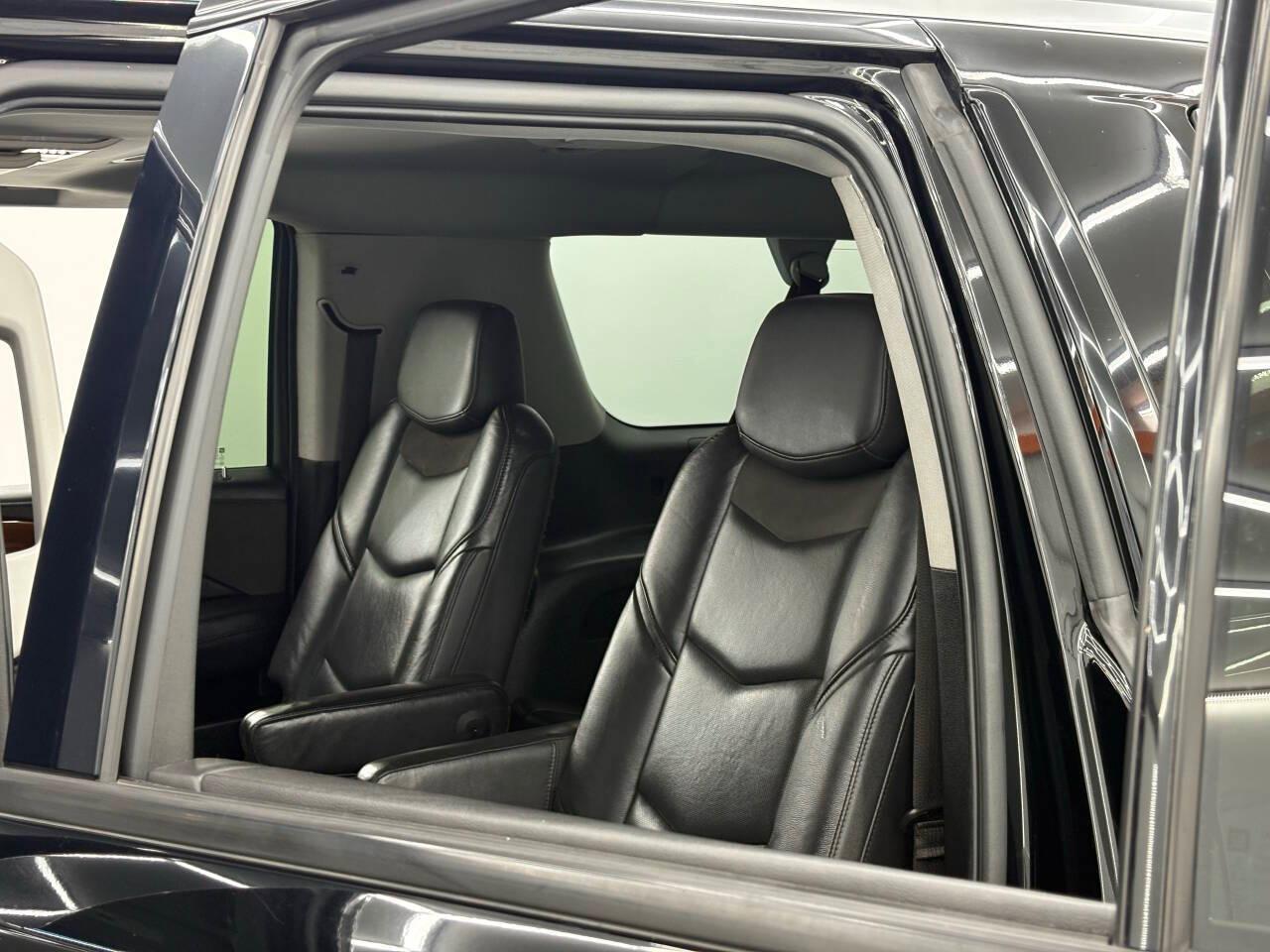 Cadillac Escalade ESV Premium Luxury 4WD 2020
