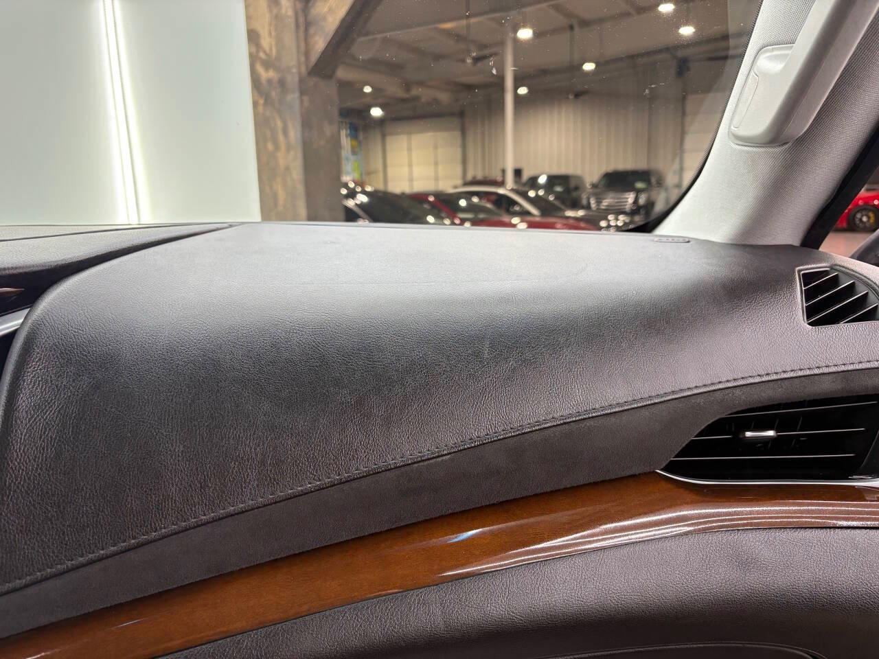 Cadillac Escalade ESV Premium Luxury 4WD 2020