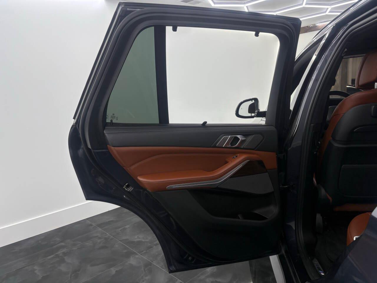 BMW X5 M50i 2021