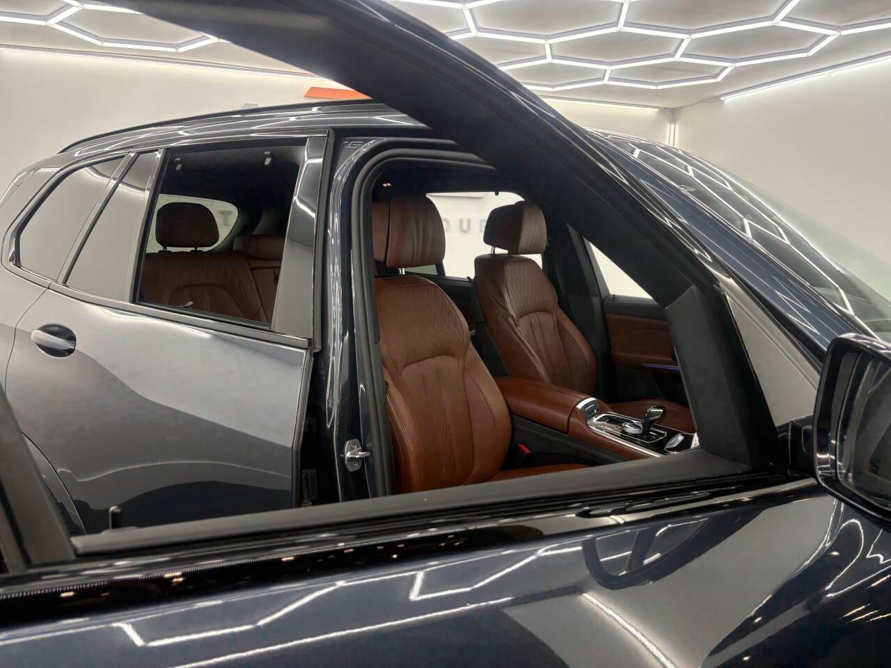 BMW X5 M50i 2021