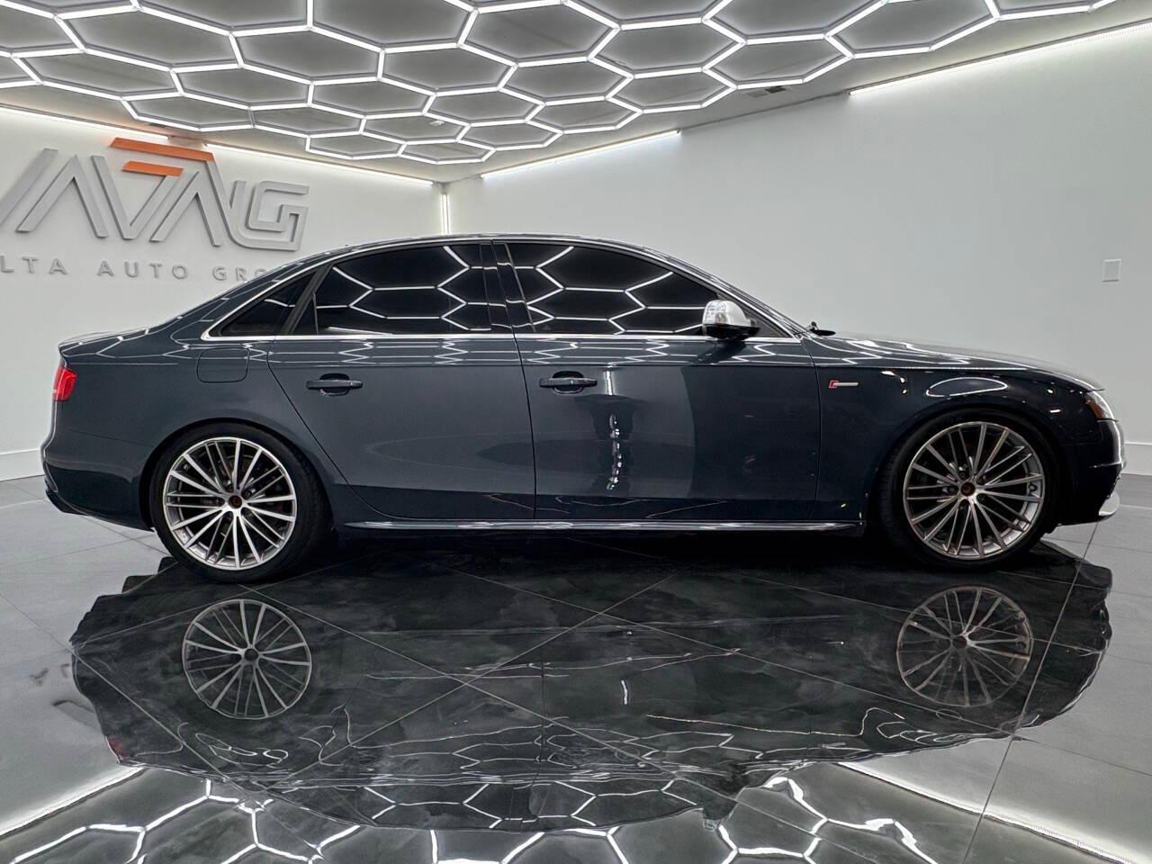 Audi S4 Sedan quattro S tronic 2011