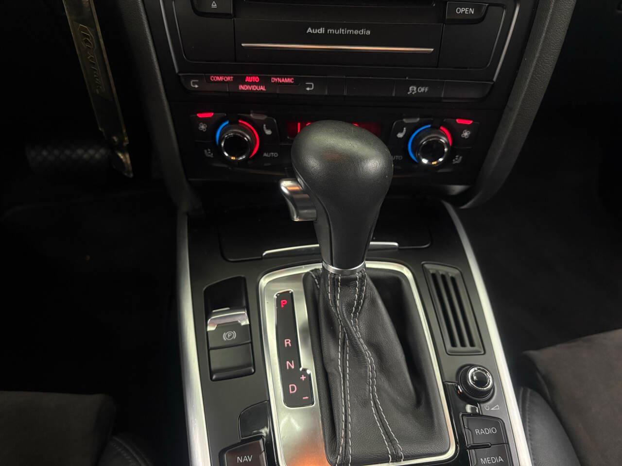 Audi S4 Sedan quattro S tronic 2011