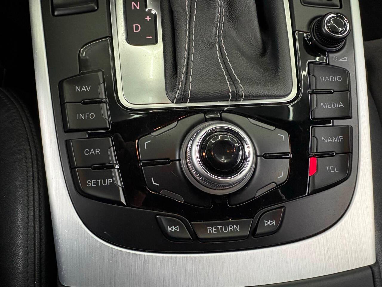 Audi S4 Sedan quattro S tronic 2011